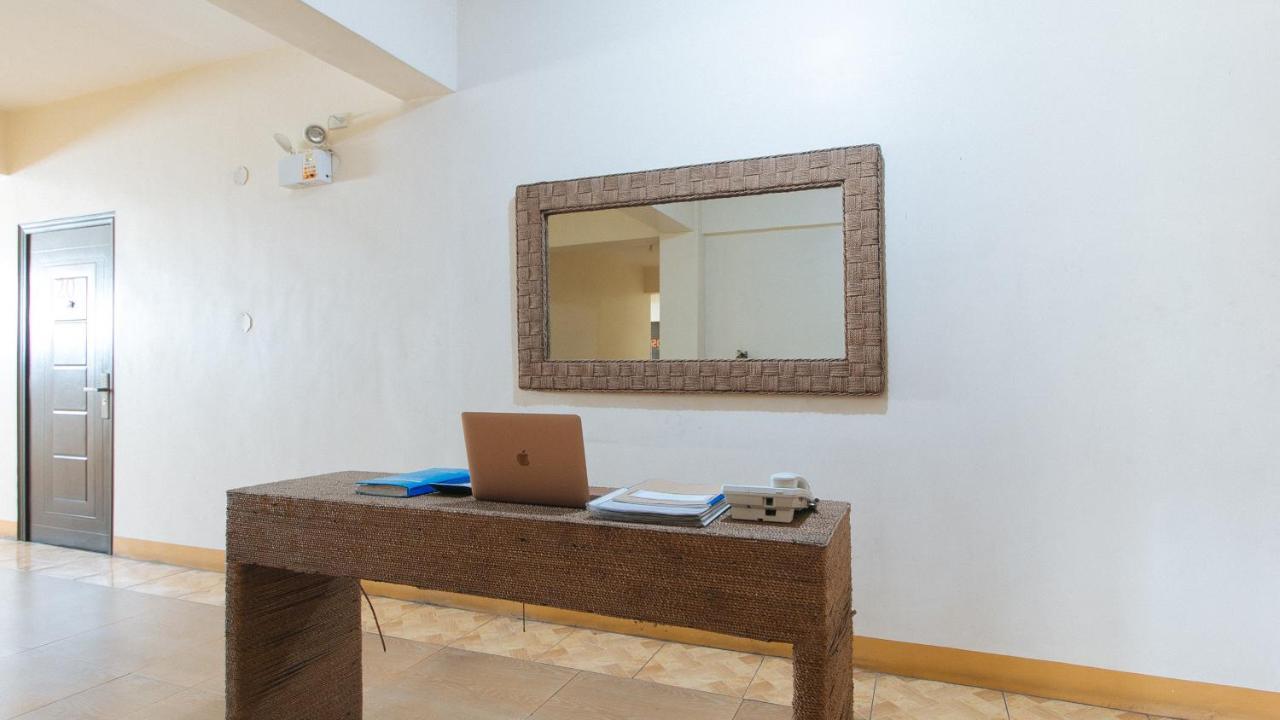 Reddoorz @ Golden Skye Hotel Guagua Εξωτερικό φωτογραφία