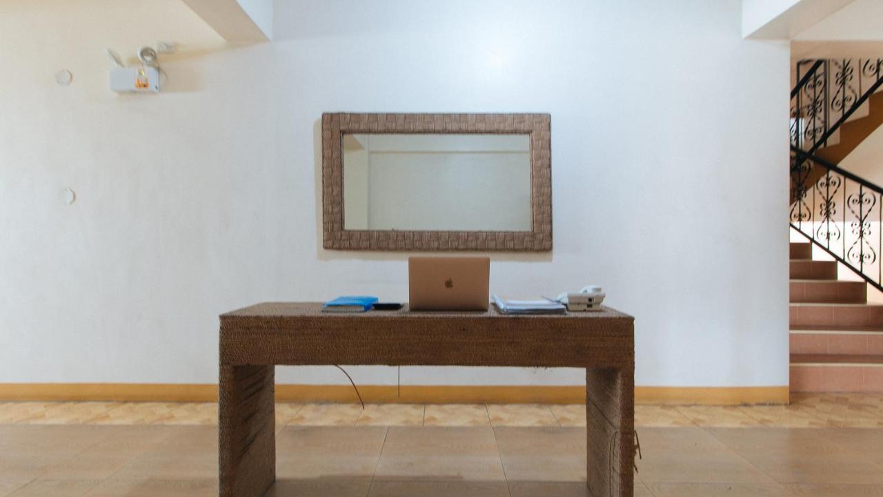 Reddoorz @ Golden Skye Hotel Guagua Εξωτερικό φωτογραφία