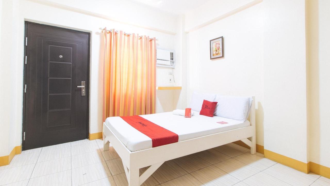 Reddoorz @ Golden Skye Hotel Guagua Εξωτερικό φωτογραφία