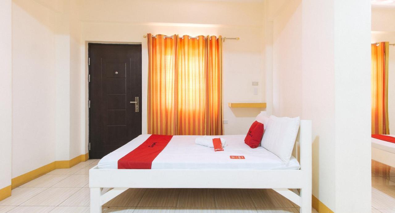 Reddoorz @ Golden Skye Hotel Guagua Εξωτερικό φωτογραφία
