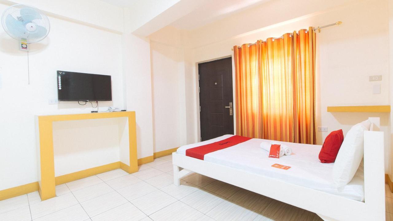 Reddoorz @ Golden Skye Hotel Guagua Εξωτερικό φωτογραφία